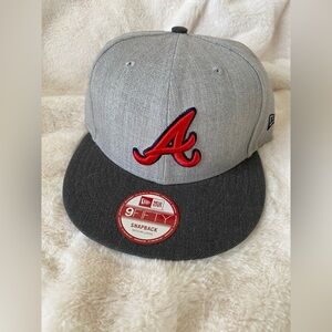 Atlanta Braves New Era, 59Fifty Snapback Hat, Heather Gray, new, never worn